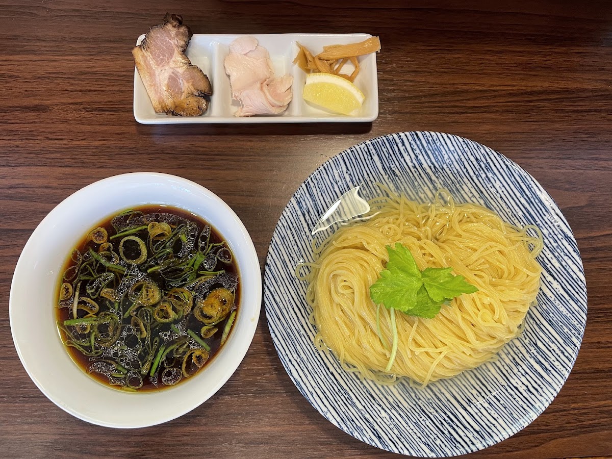 Ramen at 中華そば マル藤商店