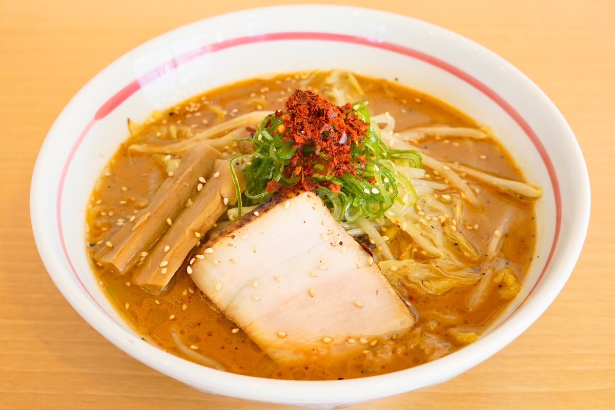 Ramen at 中華そば 六心